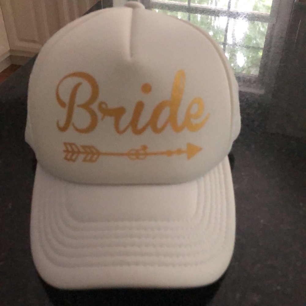 Bride Hat - Picture 3 of 4